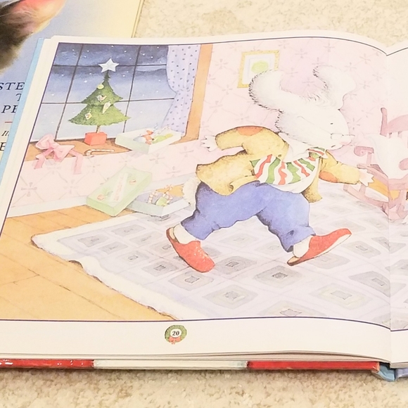 A Lot of 2 Hardcover Holiday Christmas Books School Party Gift Exchange - Picture 7 of 8